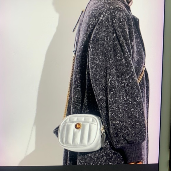 Coach Quilted Leather Camera Bag
COACH - Picture 3 of 14